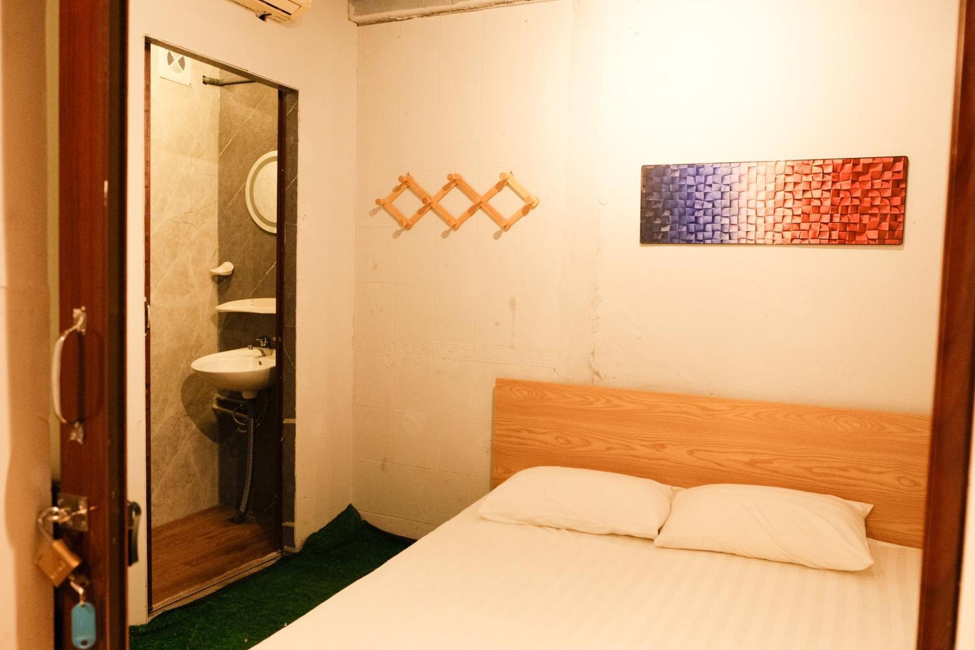 Ubuntu Hostel - Book Tour Here , Stay Here Free Hanoi Exterior photo